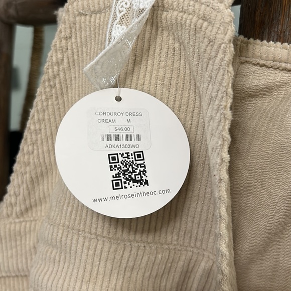 Melrose in the OC cream corduroy mini jumper. Size M. Never worn with tags. - Picture 4 of 6